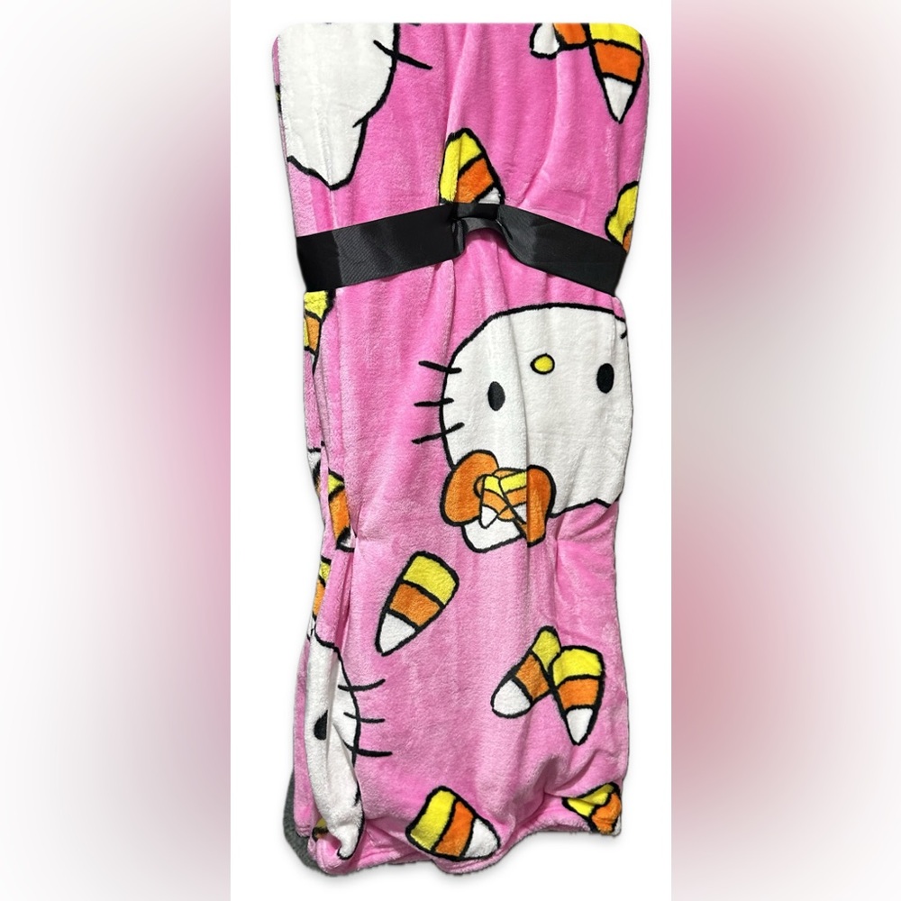 Halloween Hello Kitty Pink Throw
